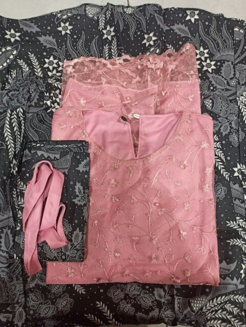 Batik Couple Kebaya Set Juwita Series Tunangan Lamaran Wisuda Kondangan Kekinian 2021