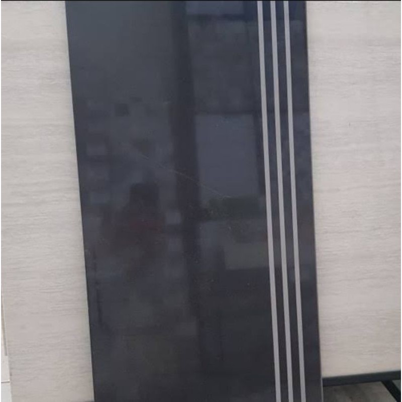 stepnosing 30x60 granit antislip tangga