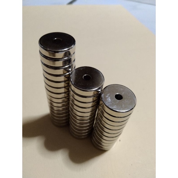 Magnet Neodymium 20x5mm Lubang Hole 4mm Grade N52