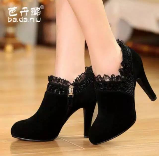 QUINZA Heels Pesta Variasi Renda MR 29