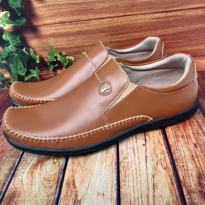 Sepatu Casual Pria 100% Kulit Original
