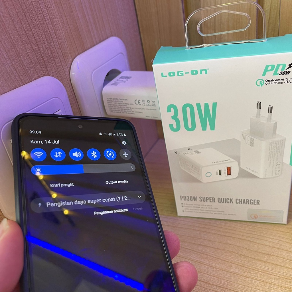 CHARGER LOG ON SUPER QUICK CHARGER HERO PD 30W LO-CPD300  SUPPORT PD 30W, QUICK CHARGE 4.O , 3.0 , 2.0 TOTAL OUTPUT 30W, DUAL PORT OUTPUT (USB A &amp; USB C) PENGISIAN SUPER CEPAT CAS HP IPHONE 58% DALAM 30MENIT