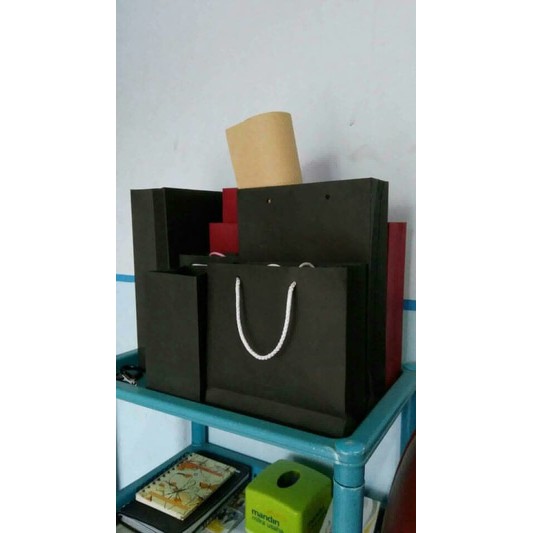 

PAPERBAG TAS KERTAS GOODIEBAG MEWAH 6X12X20