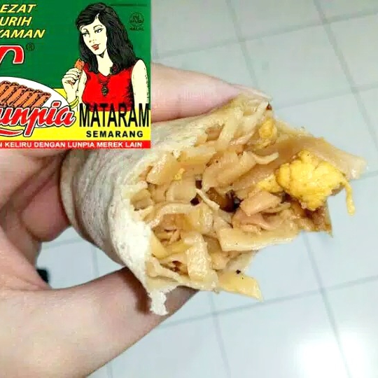 

Lunpia Mataram Semarang Kemasan Vacum 7 Biji