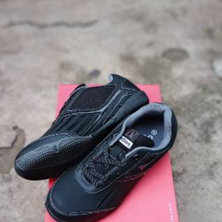  SEPATU  FUTSAL  DAN CASUAL ARDILES  SIZE 38 43 Shopee Indonesia