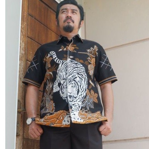 KEMEJA BATIK MACAN TANGAN PENDEK PRABU SILIWANGI