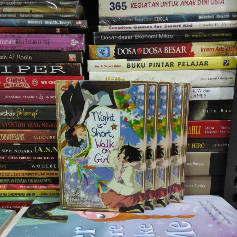 KOMIK ORIGINAL NIGHT IS SHORT WALK ON GIRL 5 TOMIHIKO MORIMI