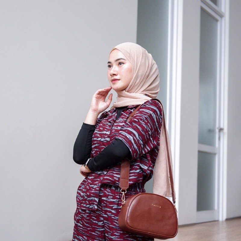 Mona Slingbag - Tweelyforbag - Tas Selempang Wanita - Tas Wanita