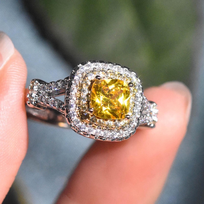 Cincin Berlian Kuning Imitasi Bentuk Kotak Untuk Wanita