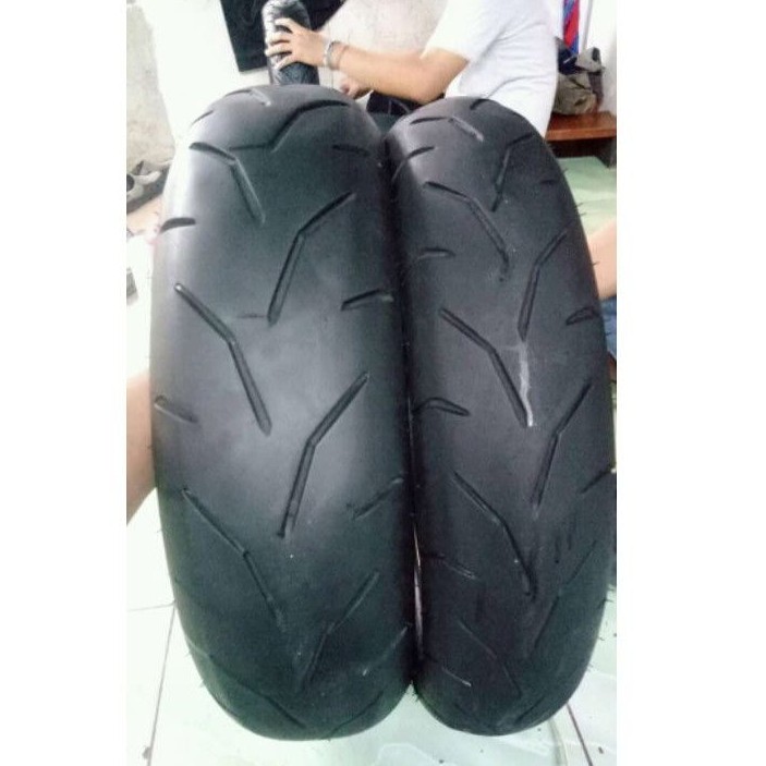 BAN AEROX SEPASANG SECOND, UK 140/70 & 110/70, RING 14, TUBLES.