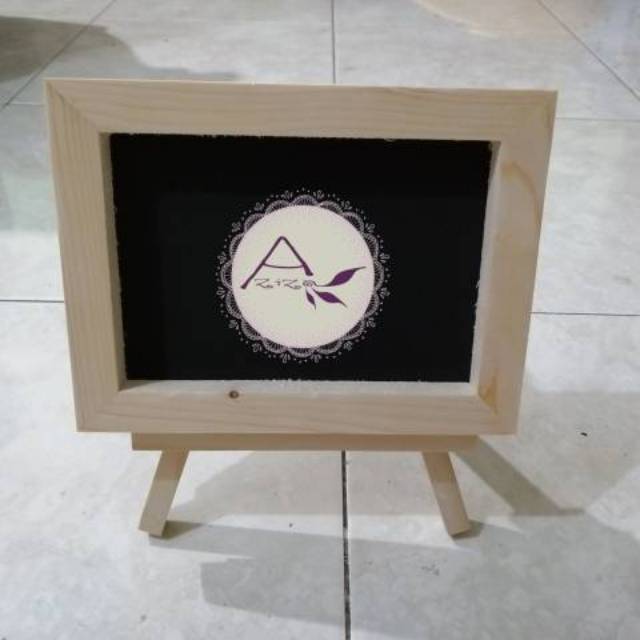 

SET Kaki Sandaran + Papan Tulis Kapur 20cm Papan Menu Prewedd Media Belajar