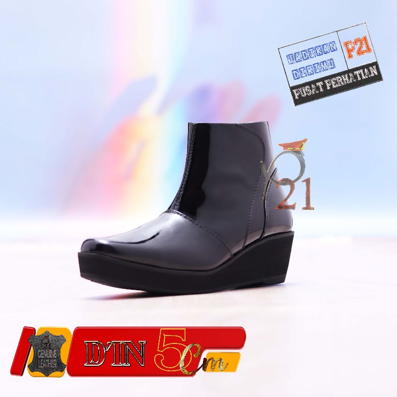 P21 D'IN SEPATU WANITA