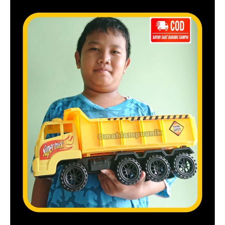 AJ TTP888 MAINAN MOBIL TRUK PASIR/ DUMP TRUCK BESAR RODA 8 LENGKAP DENGAN ALAT MAIN PASIR