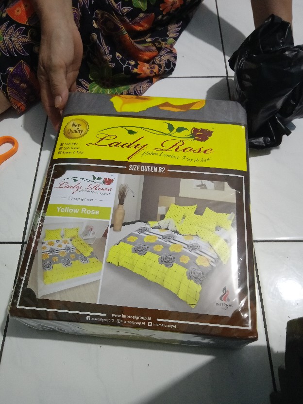 Sprei Ladyrose Queen 160 Cm X 200 Cm Corak Yellow Rose