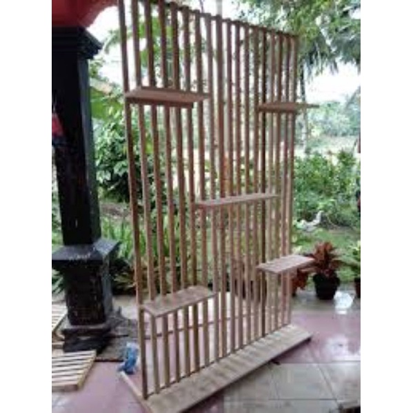 rak penyekat ruangan dari kayu minimalis termurah