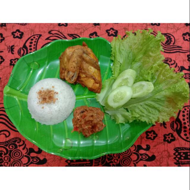 

Paket Nasi Ayam Sambal & Lalap