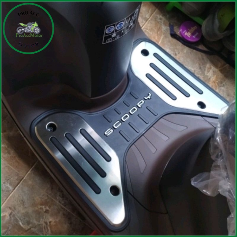 bordes karpet pijakan kaki NEW SCOOPY 2021-2023 original honda