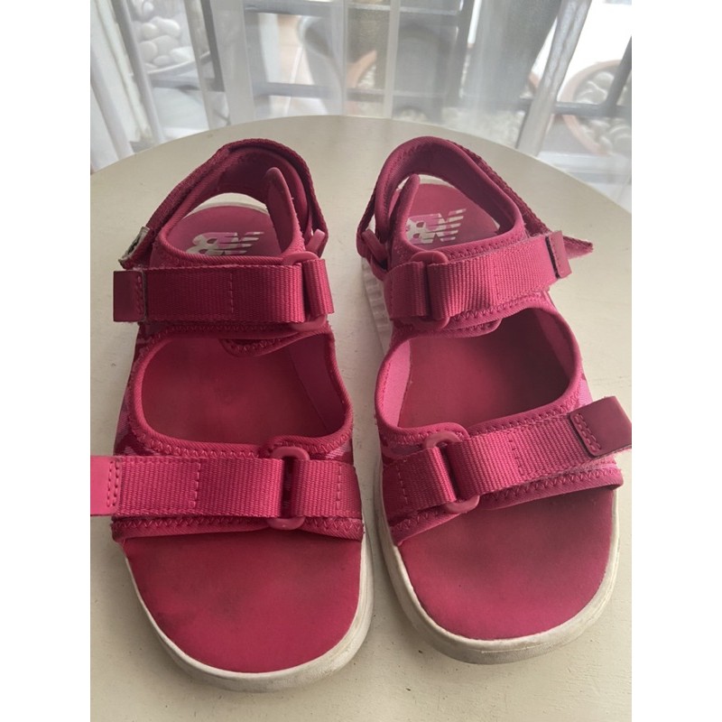 Preloved Sandal, Anak Cewe, New Balance Original, Sepatu Bekas