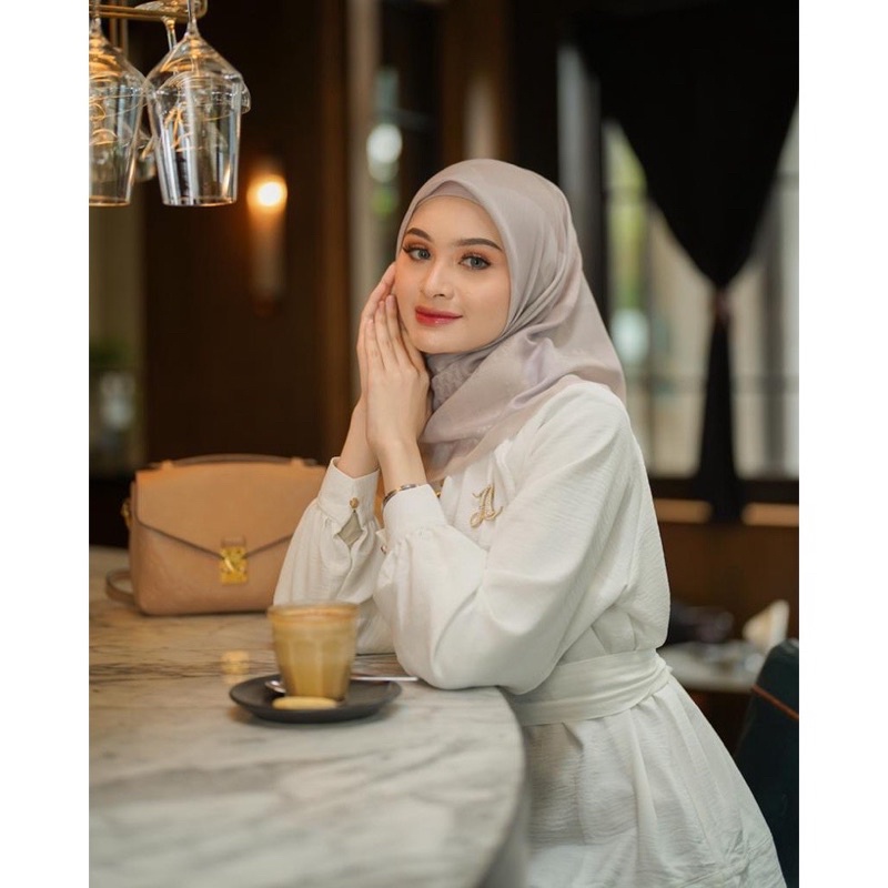 PRELOVED Ayu by Ayu Lestari - Moza Reborn in (Mojave)