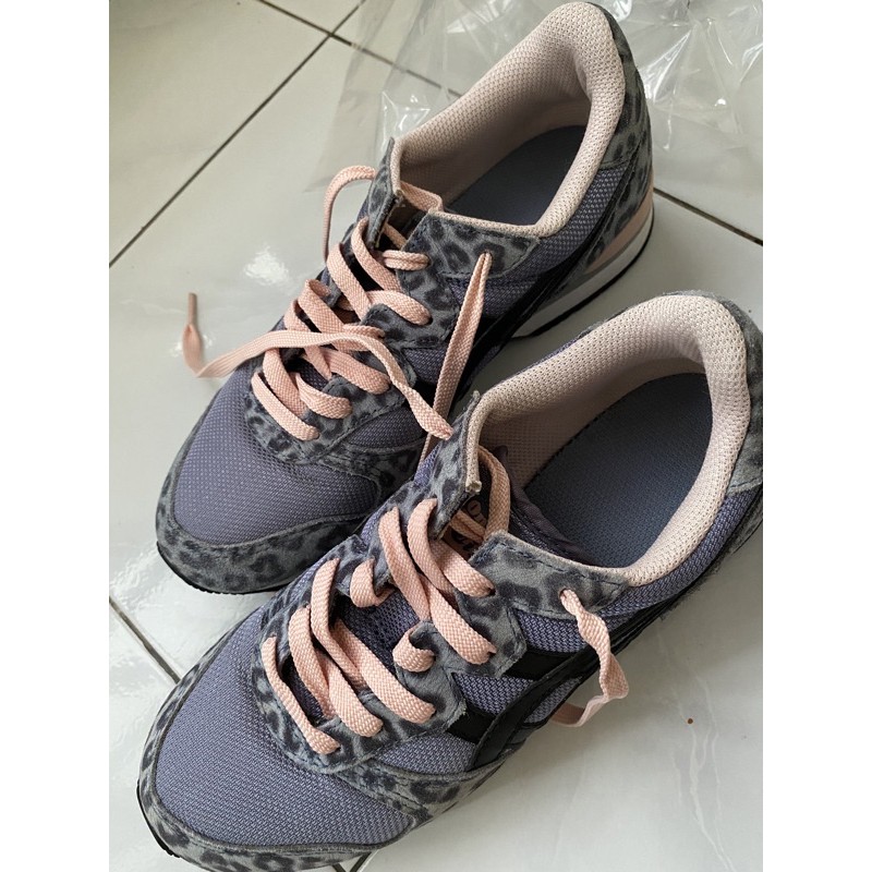 sepatu wanita onitsuka tiger