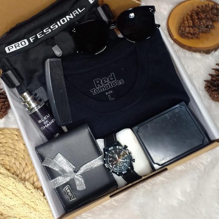 

Terbaik.. BISA COD / HAMPERS COWOK MURAH / HAMPERS BALCK SERIES / KADO COWOK / GIFTBOX SPESIAL / HAMPERS MURAH KUALITAS PREMIUM