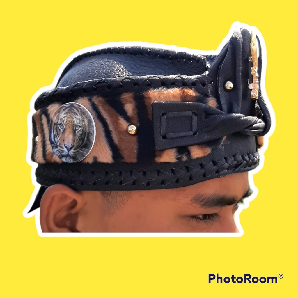 Iket Kepala Totopong Sunda Udeng Barangbang Blangkon Budaya Daerah Motif Harimau coklat Kulit Asli