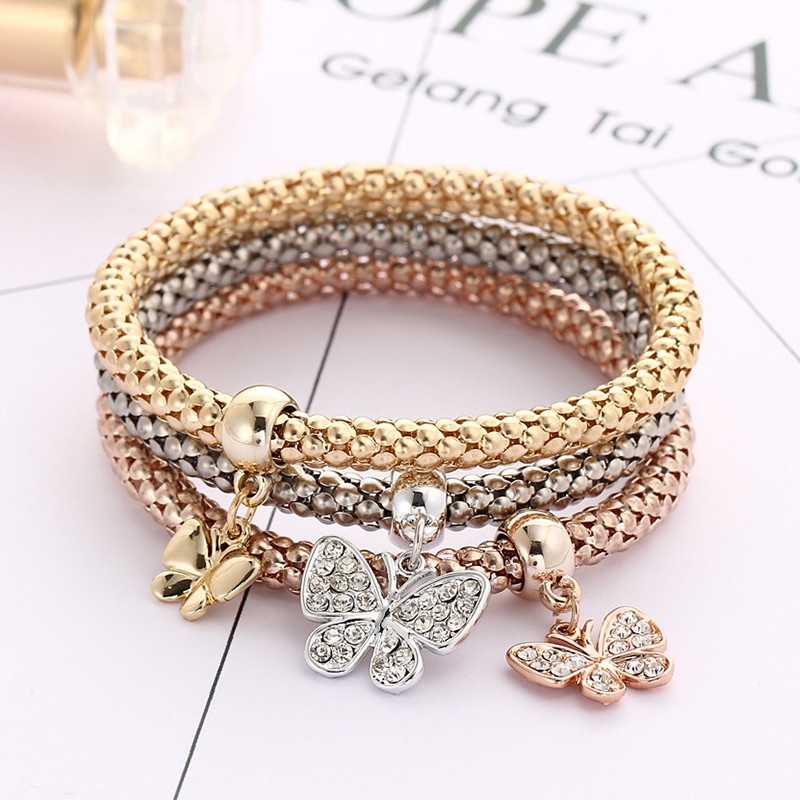 3pcs / Set Gelang Rantai Jagung Elastis Multilayer Liontin Kupu-Kupu Aksen Berlian Bahan Alloy Untuk Wanita