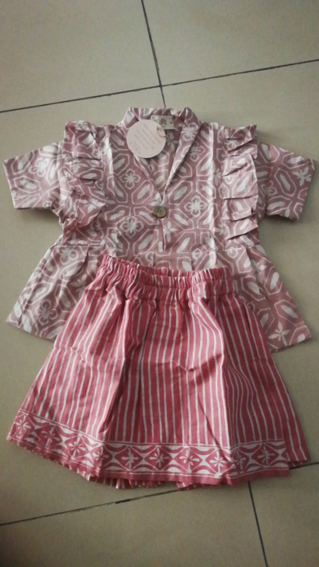 Setelan Batik Anak Aileen