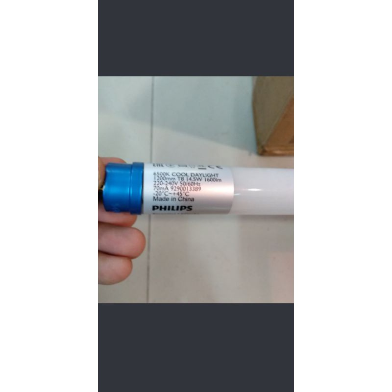 Philips ledtube esential 14,5w/TL LED T8 esential 14,5w philips