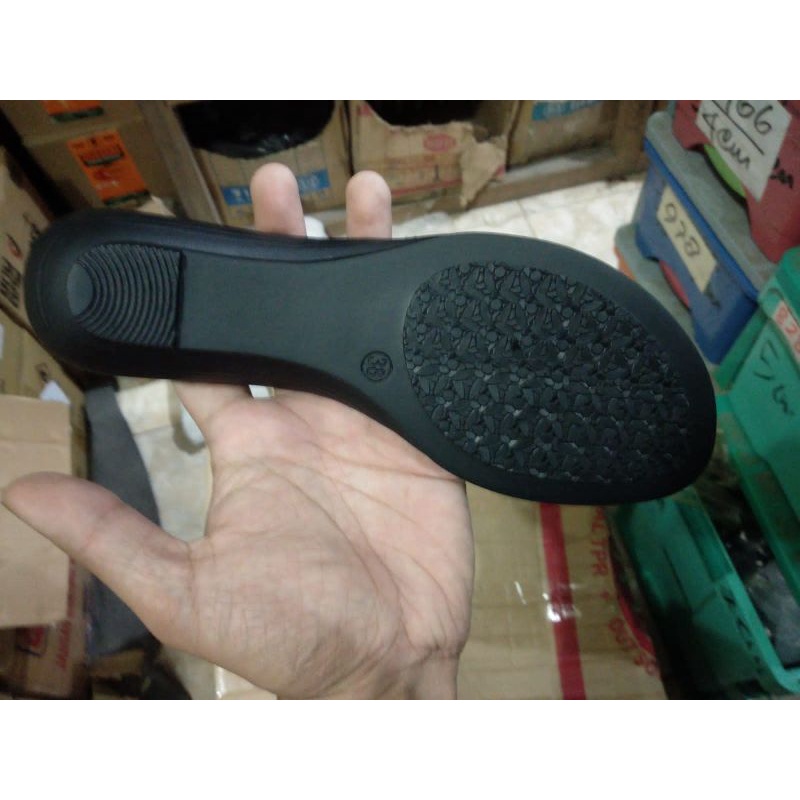 sol sepatu wanita wedges