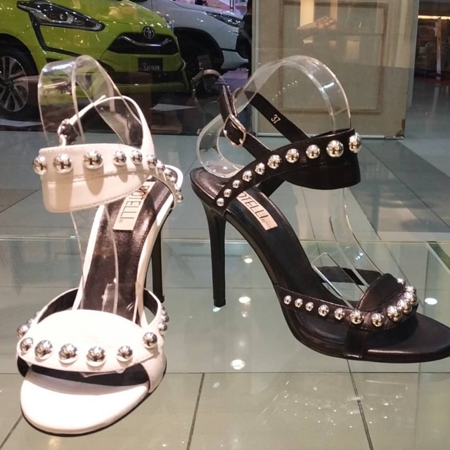 Rotelli pearl shoes