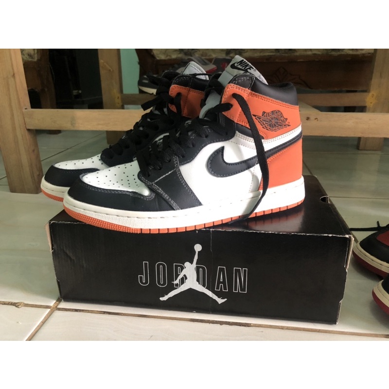 SEPATU JORDAN 1 RETRO HIGH  PRELOVED | ORIGINAL | SECOND | BEKAS | SIZE 41