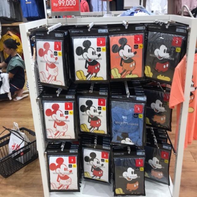 Uniqlo Tshirt Mickey Mouse