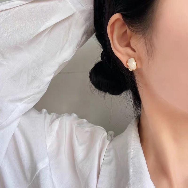 Anting Stud Bentuk C Geometris Gaya Vintage Korea Minimalis Untuk Pesta Pernikahan