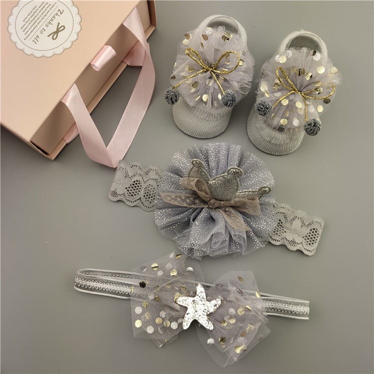 Kado Bayi Baru Lahir Hampers Newborn Bandana Kaos Kaki Bayi Lucu / Giftset Bandana Kaos Kaki Newborn-Grey 5