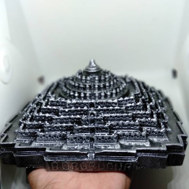 Miniatur Candi Borobudur Jumbo Silver