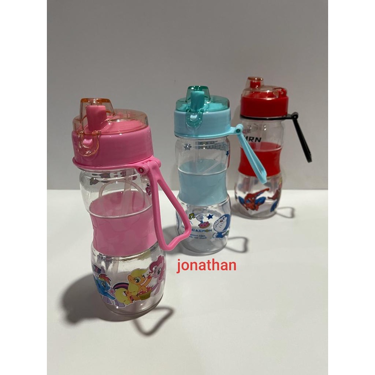 botol minuman anak karakter / botol minum sedotan / tempat minum