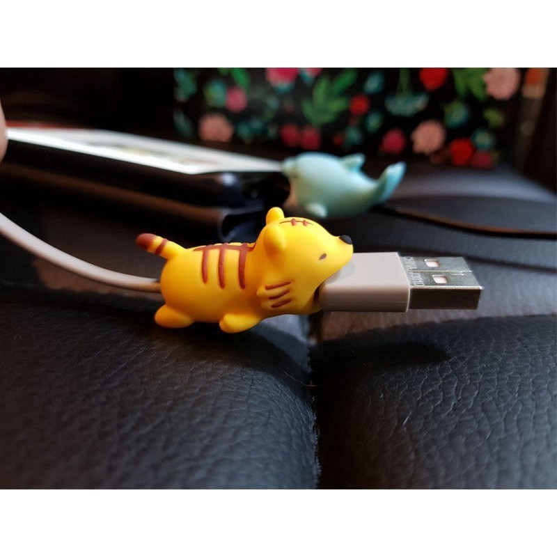 Pelindung Kabel Data Charger USB Desain Kartun Hewan Lucu