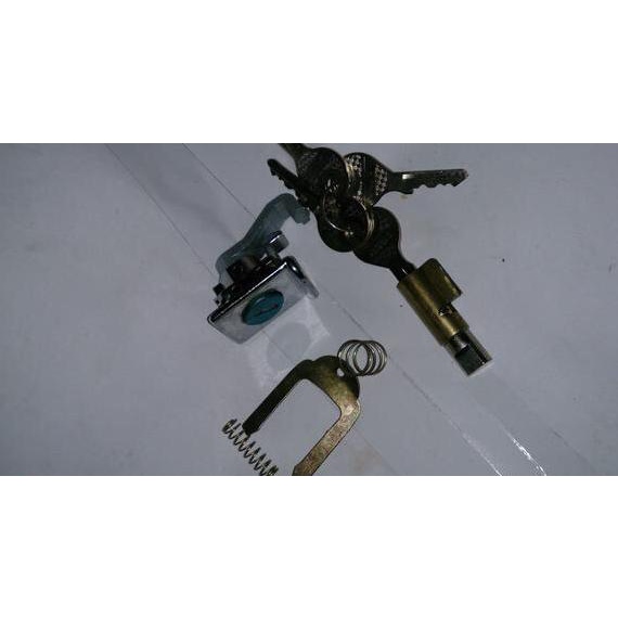ORIGINAL - Kunci Laci Box Vespa
