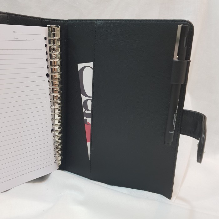 

Murah Binder Polos Eksklusif Mewah B5 A5 20 Ring 26 Ring Kulit Berkualitas Terlaris