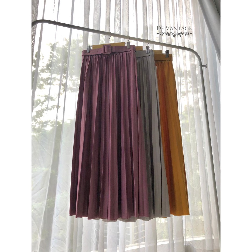 Rok Plisket dengan Gesper / Pleated Maxi Skirt with Belt