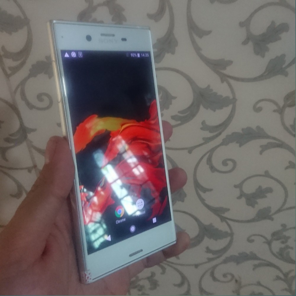 HANDPHONE HP ANDROID SONY XPERIA XZS 4/64GB SPEK GAHAR TERMURAH ORIGINAL BEKAS MURAH BERKELAS-1