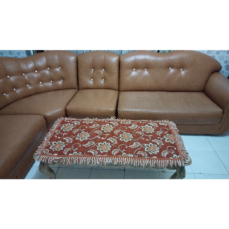 Taplak Meja Ruang Tamu Rumbai Bahan Jok Jumbo