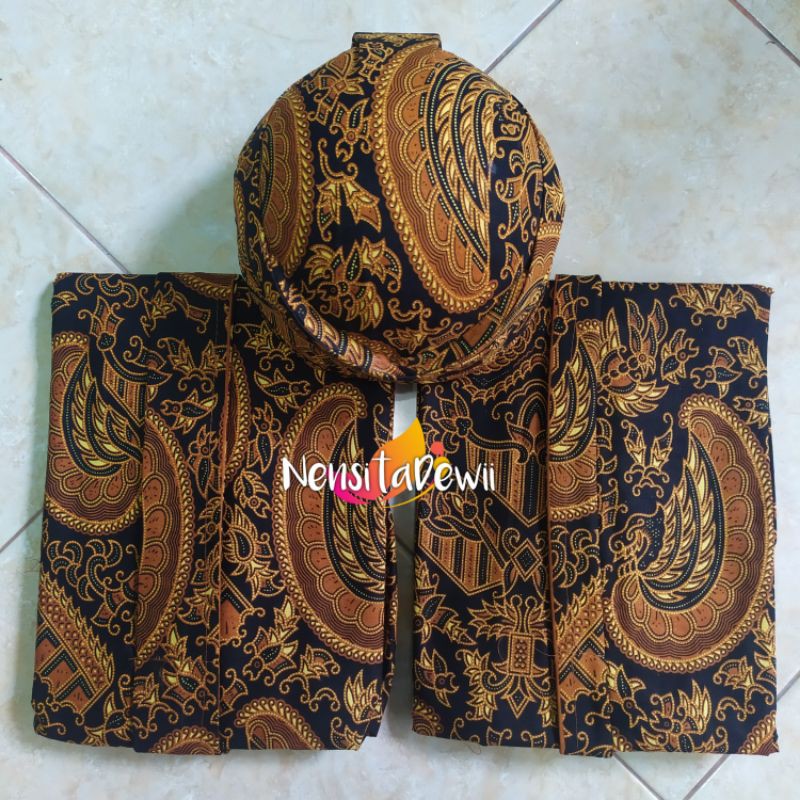 Baju Prewedding Couple Adat Jawa - Solo, Motif Semenromo