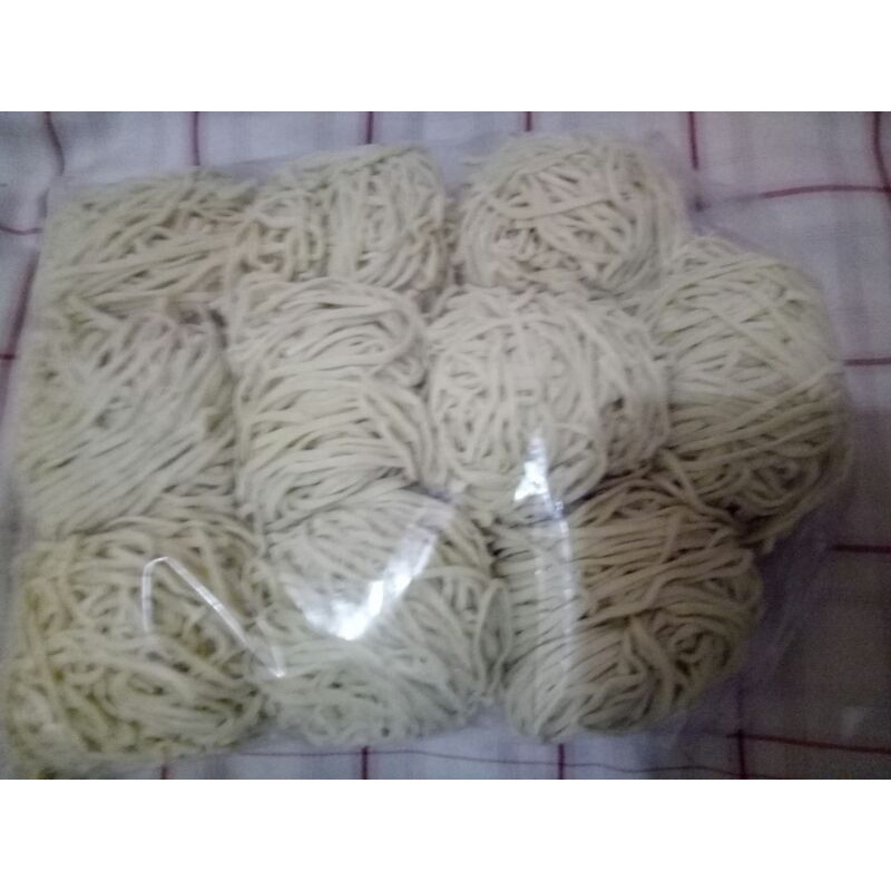 

Mie Homemade MONTOK 500 gr isi 5 Porsi/Gulung, Mie 1 Kg isi 10 Porsi/Gulung, Kulit Pangsit Rebus-Goreng & Baso Sapi
