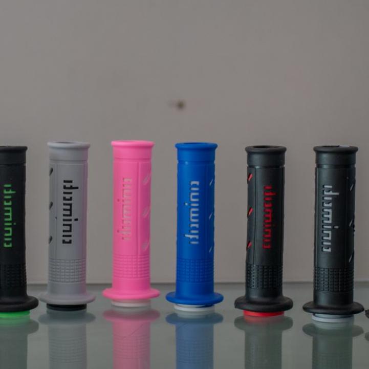 New HANDGRIP DOMINO SUPERSOFT UNIVERSAL