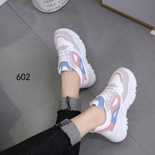 Sepatu Kelsey 602