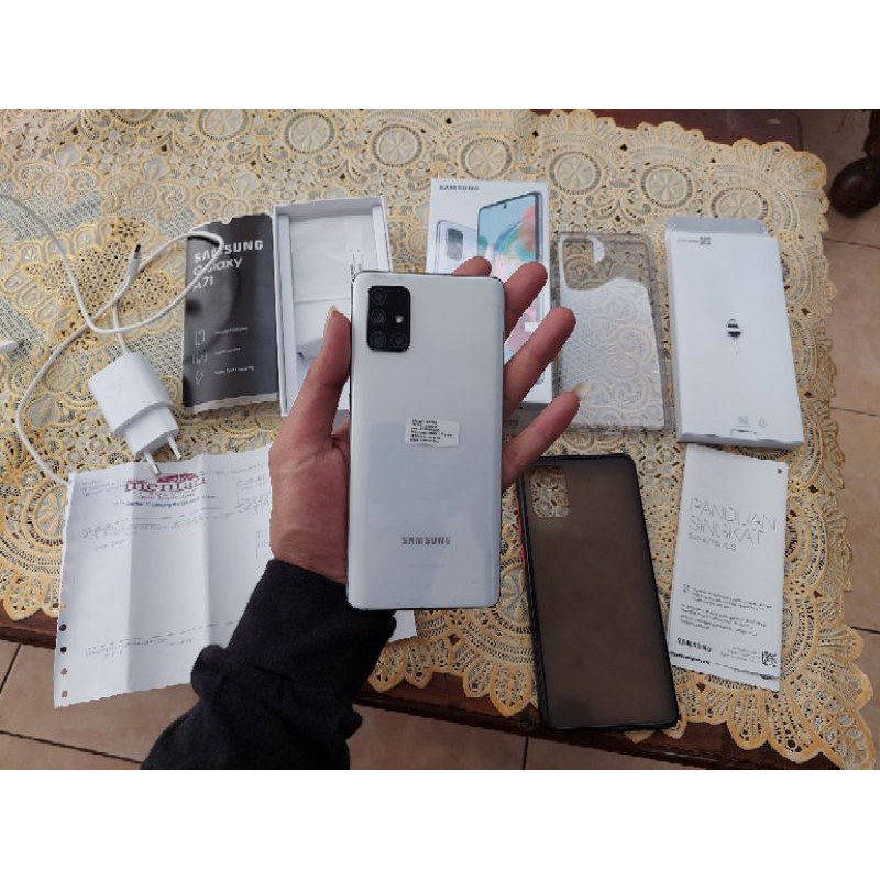 Samsung Galaxy A71 Seken Resmi Mulus Fullset