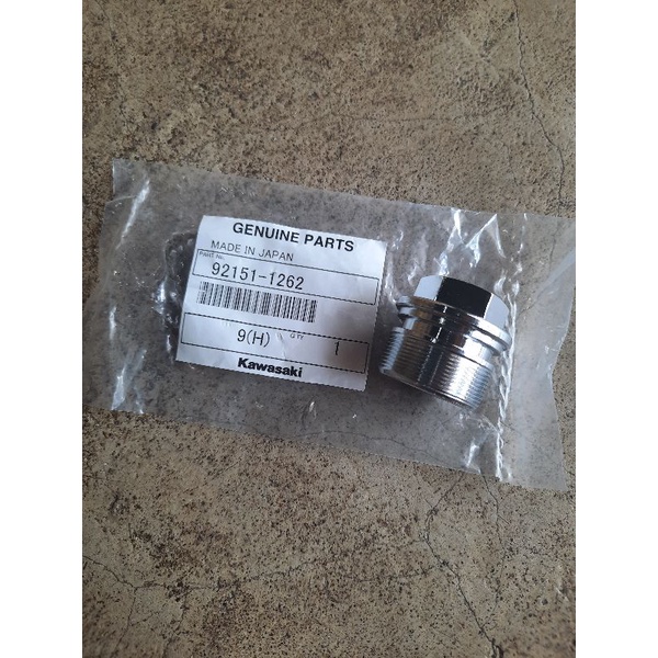 BAUT TUTUP ATAS SHOCK DEPAN NINJA RR 150