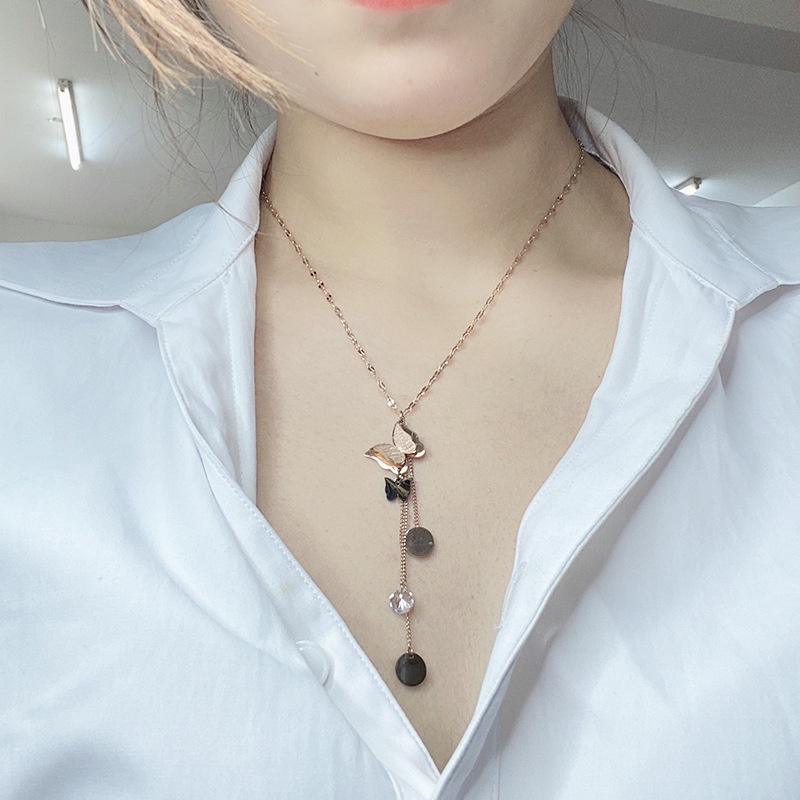 ESGE KALUNG KUPU KUPU (ALICE) / KALUNG WANITA TITANIUM KALUNG WANITA SILVER PERAK PERHIASAN WANITA NECKLACE AKSESORIS PERHIASAN RANTAI BAJA TITANIUM RANTAI KALUNG KOREA STYLE KALUNG ROSE GOLD WANITA KALUNG EMAS WANITA KALUNG ANTI AIR KALUNG TAHAN AIR